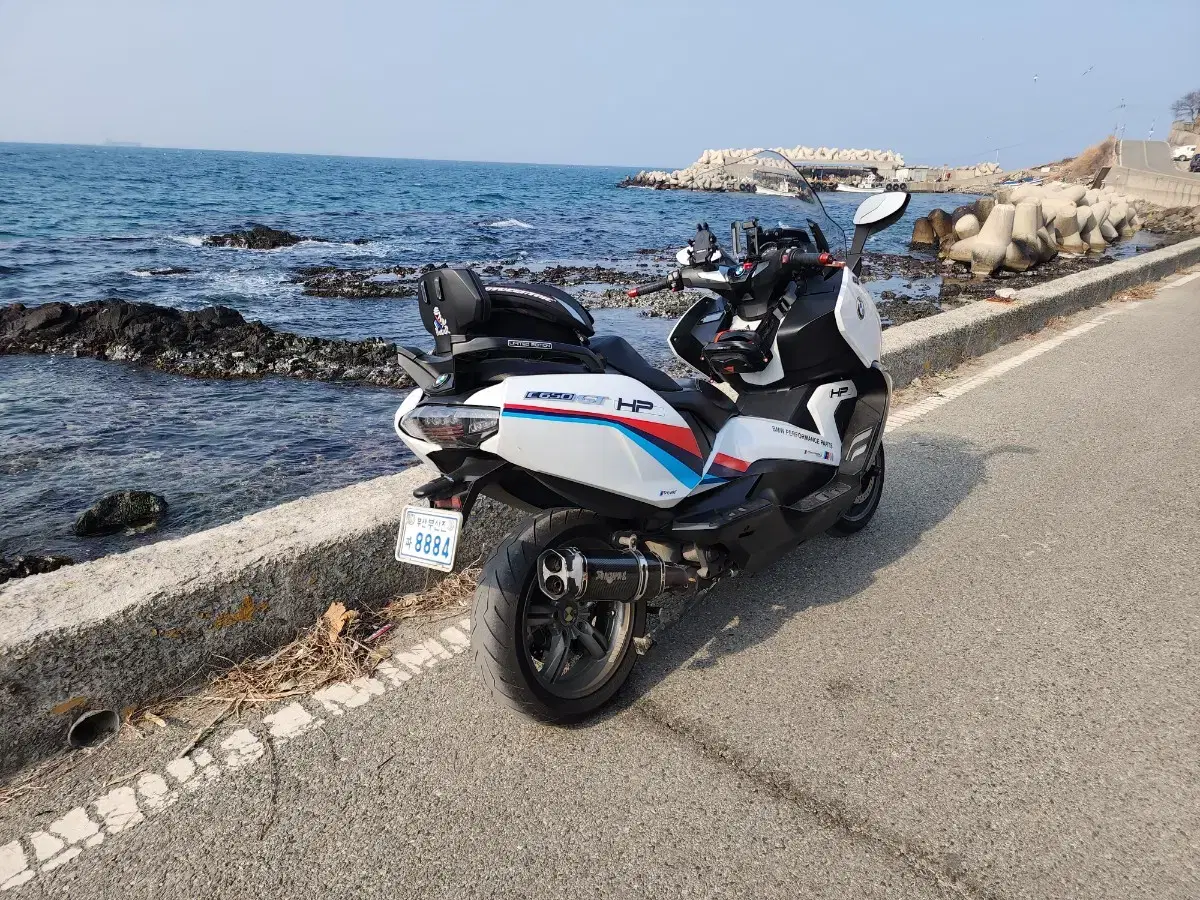 BMW C650GT